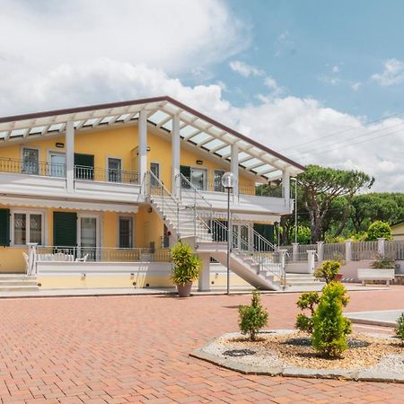 Camping Apuano Marina di Massa Exterior photo